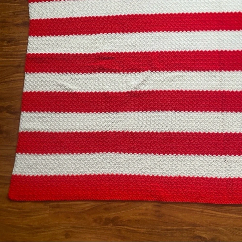 Vintage Handmade Red White Blue Yarn American Flag Crochet Afghan 69
